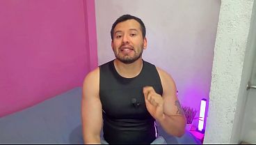 Image Chacal trabajador vergon pasa a recoger fierro viejo y de paso le mete su vergota al due&ntilde_opasivo maduro de la casa!