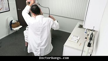 Image Fake Back Pain Gets Everly Fucked by the Doctor for Treatment - Doctorbangs