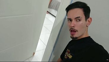 Image Meu marido chegou em casa, me pegou pelada na cama e fodeu comigo. Mas o amigo ficou espiando pela porta.