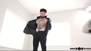 Image BTS-Tattooed Tommy Covers Sandy Love In Cum Following Her Oral Service!