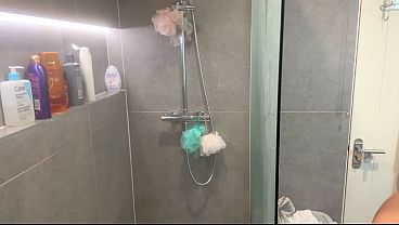 Image Emma P Hidden cam of young asian teen showering emmap of shaving her pussy