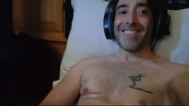 Image Your personal cumshow from handsome amateur Max Shenanigans