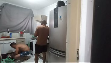 Image Contratei um montador de moveis pra montar o arm&aacute_rio da cozinha no final o puto me deixou brincar com as ferramentas