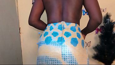 Image Ebony star Premi&egrave_res Sc&egrave_nes 2025 avec mon ch&eacute_rie &eacute_b&egrave_ne