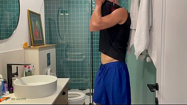 Image Guys fucked in the shower before work