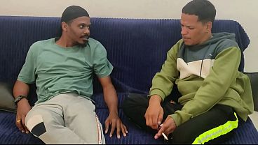 Image Passivo encontra um ativo dotado e n&atilde_o resiste ate sentar gostoso na pica